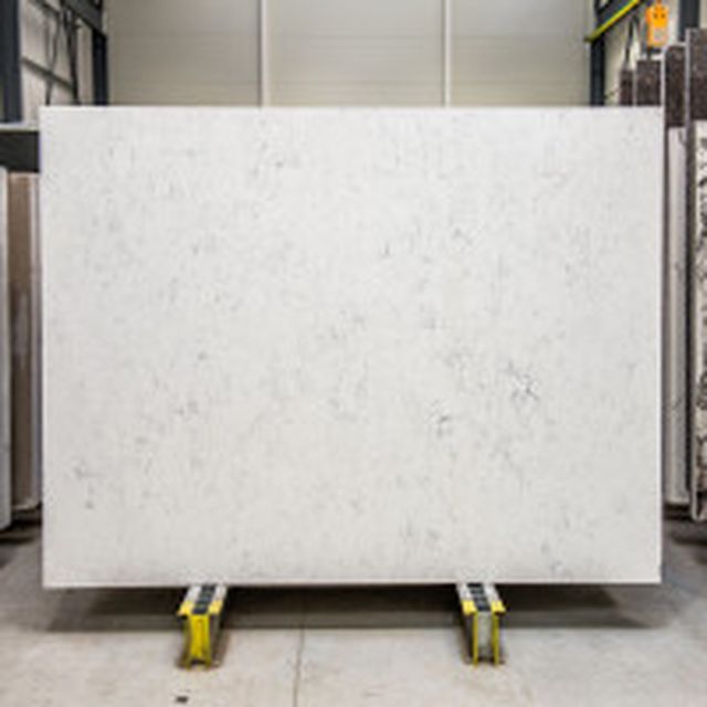 Bianco Glacier quartz worktop slab